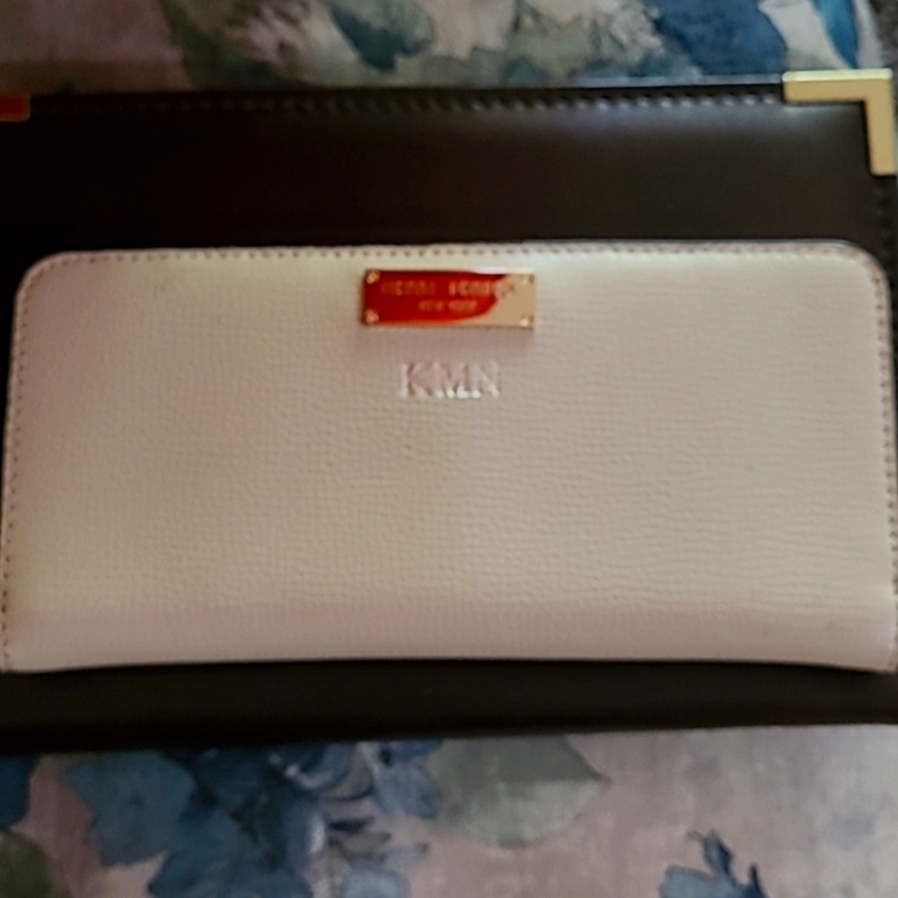 Henri bendel personalized KMN wallet new